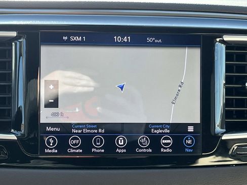 Used 2018 Chrysler Pacifica Touring-L Plus image 20