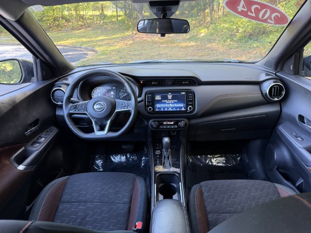 Used 2024 Nissan Kicks SR FWD image 29