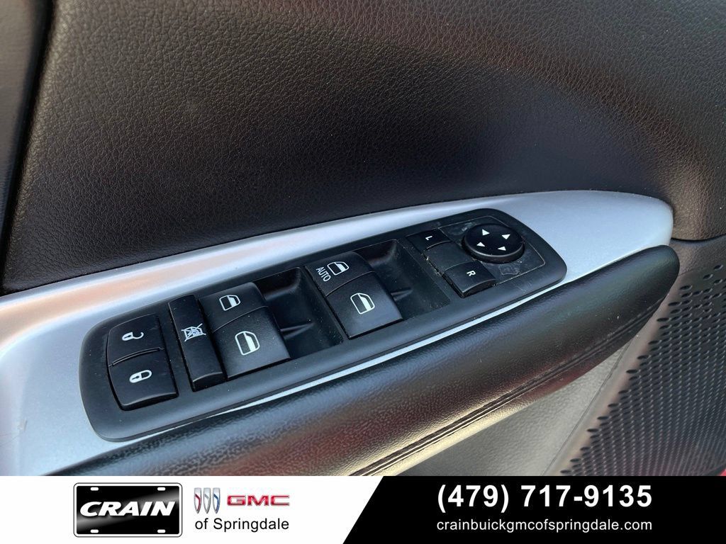 Used 2020 Dodge Journey SE w/ SE Popular Equipment Group FWD image 12