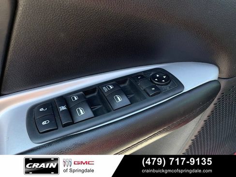 Used 2020 Dodge Journey SE w/ SE Popular Equipment Group FWD image 12