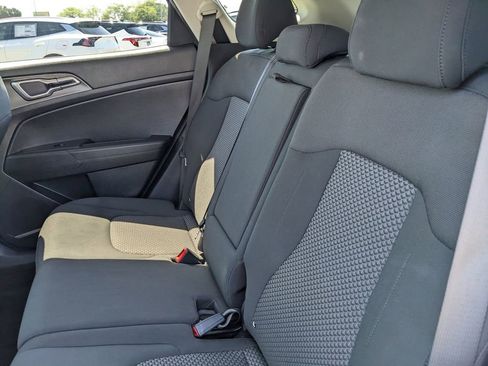 Certified 2023 Kia Sportage LX image 18