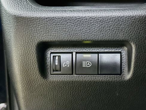 Used 2019 Toyota RAV4 LE w/ Carpet Mat Package AWD/4WD image 12
