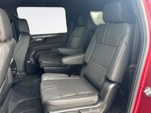 New 2026 Chevrolet Suburban RST w/ Comfort Package AWD/4WD image 22