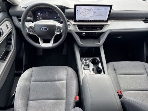 New 2026 Ford Explorer Active RWD image 24