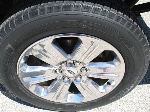 Used 2019 Ford F150 Lariat w/ Equipment Group 502A Luxury AWD/4WD image 84