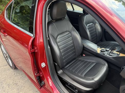 Used 2017 Alfa Romeo Giulia Ti w/ TI Lusso Light Wood Package RWD image 20
