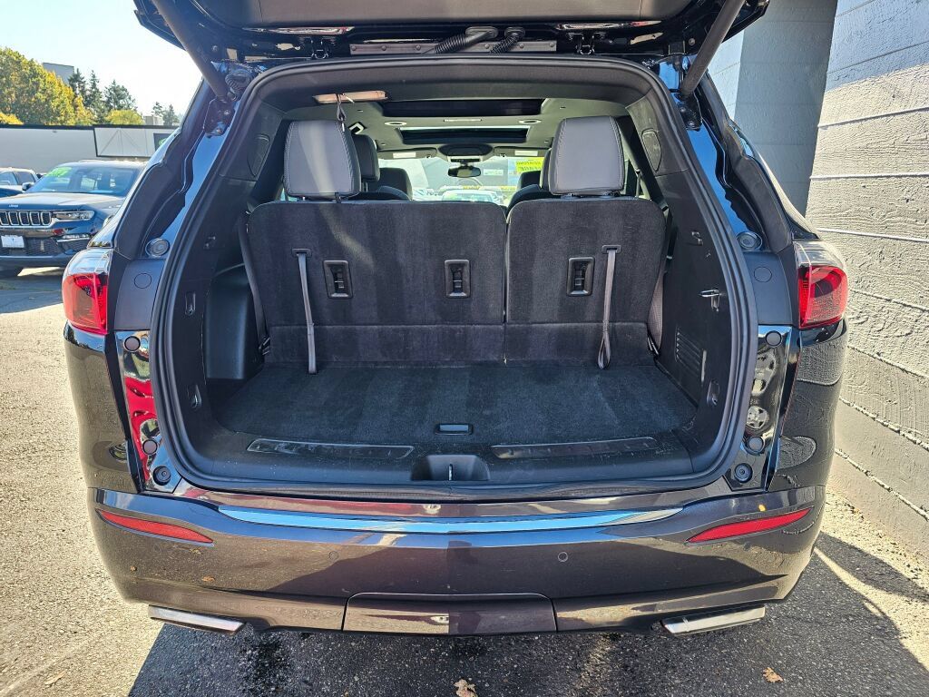 Used 2023 Buick Enclave Essence w/ Experience Buick Package AWD/4WD image 16