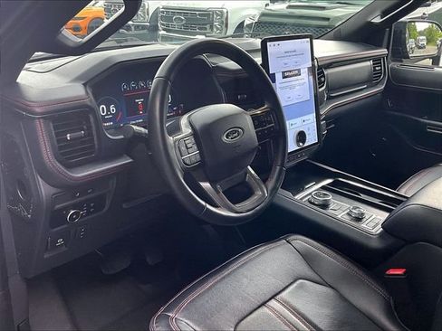 Used 2024 Ford Expedition Limited AWD/4WD image 14