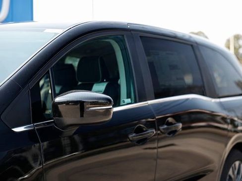 New 2026 Honda Odyssey Touring image 5