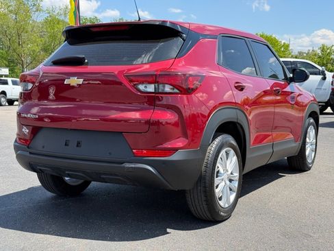 Used 2021 Chevrolet TrailBlazer LS FWD image 8