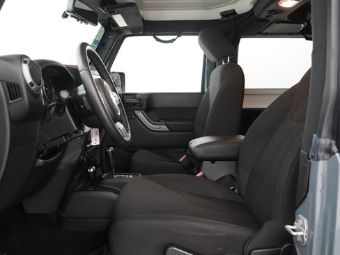 Used 2015 Jeep Wrangler Sport AWD/4WD image 15
