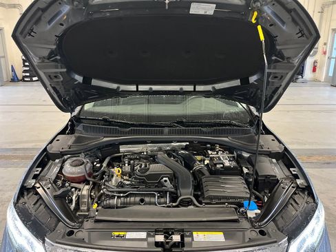 Certified 2023 Volkswagen Jetta SE w/ Black Wheel Package image 6