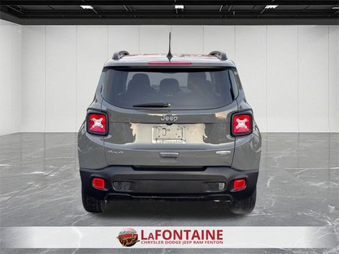 Used 2022 Jeep Renegade Latitude w/ Convenience Group image 4