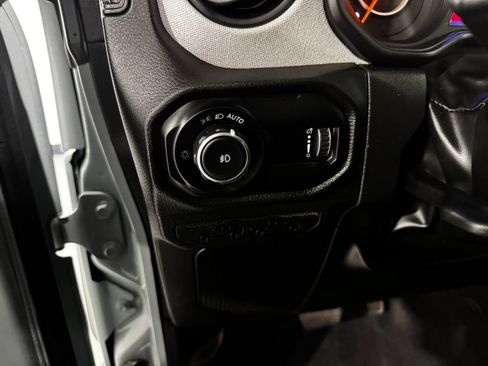 Used 2024 Jeep Wrangler Unlimited Sport AWD/4WD image 35