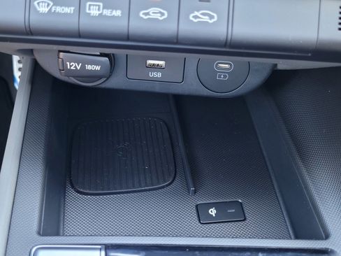 New 2025 Hyundai Elantra SEL image 18