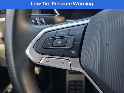 Used 2024 Volkswagen Jetta Sport image 27