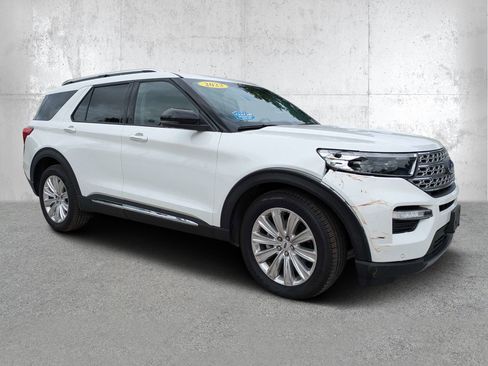 Used 2023 Ford Explorer Limited w/ Limited Technology Package RWD image 36
