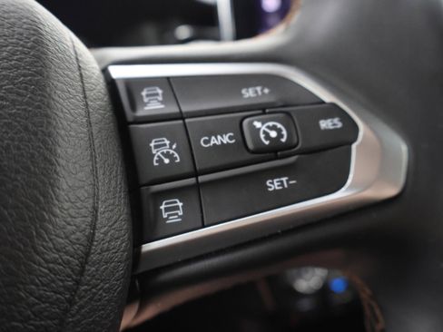 Used 2022 Jeep Compass Limited AWD/4WD image 14