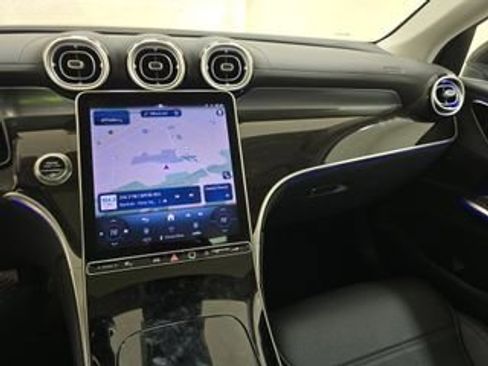 Used 2025 Mercedes-Benz GLC 300 4MATIC w/ Driver Assistance Package image 3