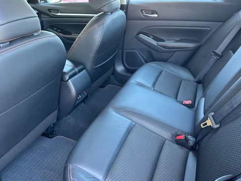 Used 2025 Nissan Altima 2.5 SR FWD image 15