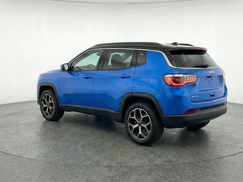 Used 2025 Jeep Compass Limited AWD/4WD image 6