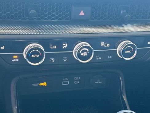 Used 2025 Honda CR-V EX image 19