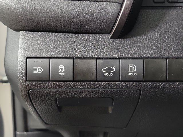 Used 2023 Toyota Camry SE FWD image 23