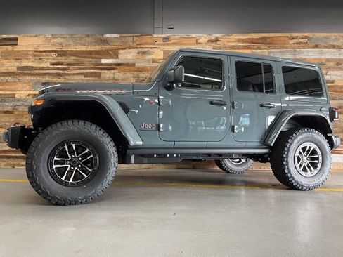 New 2026 Jeep Wrangler Unlimited Rubicon AWD/4WD image 21
