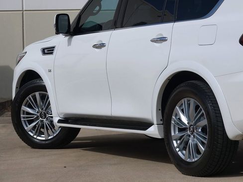 Used 2019 INFINITI QX80 Luxe w/ All-Season Package image 34