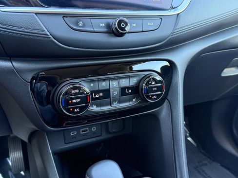 Used 2021 Buick Encore GX Select w/ Experience Buick Package image 22