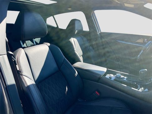 Used 2023 Nissan Maxima SR w/ Sport Mat Group image 29