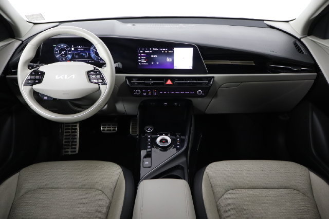 Certified 2023 Kia Niro Wave FWD image 13