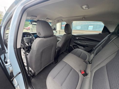 Used 2023 Chevrolet Bolt LT FWD image 16