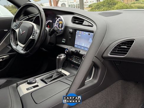 Used 2019 Chevrolet Corvette Stingray Coupe image 23