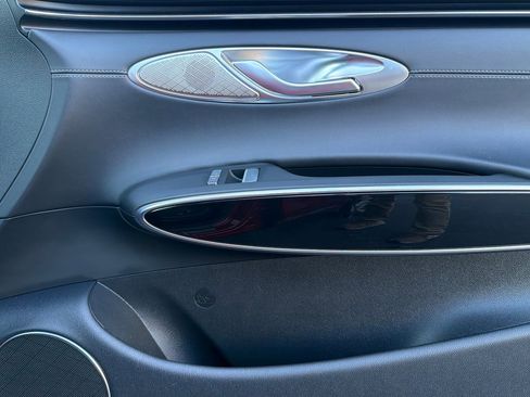 Used 2025 Genesis GV70 2.5T image 22