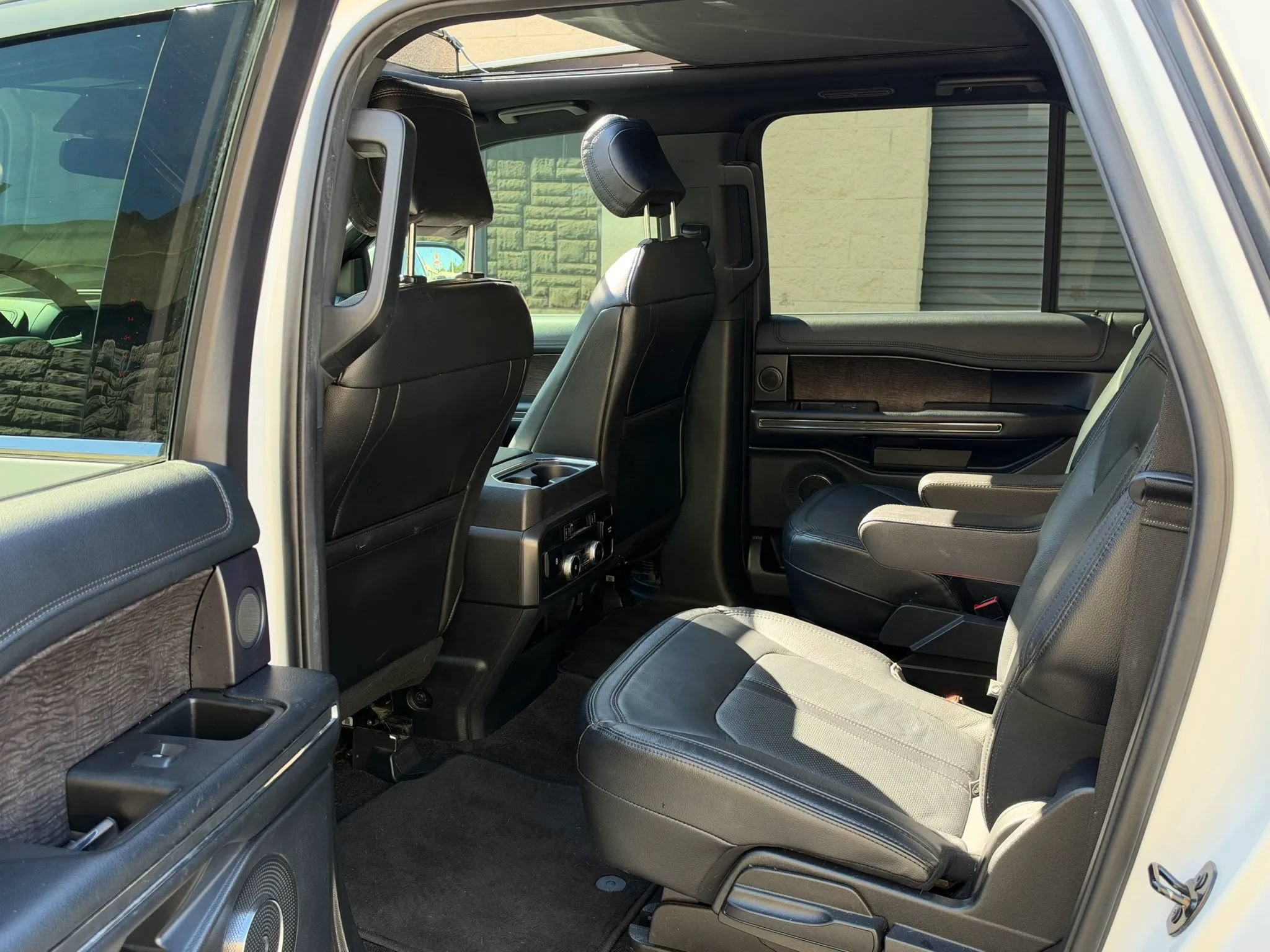 Used 2020 Ford Expedition Max Limited w/ Equipment Group 302A RWD image 32