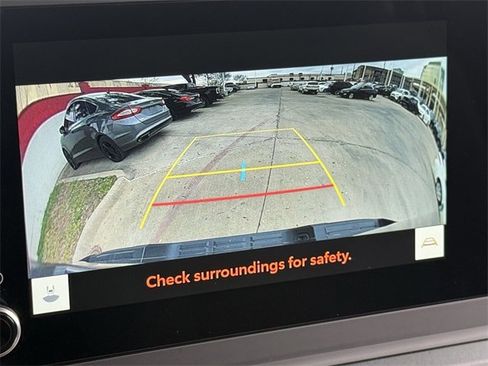 Used 2025 Toyota Tacoma SR image 17