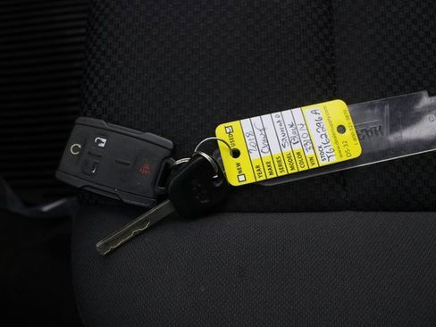 Used 2018 Chevrolet Silverado 1500 LT w/ All Star Edition image 7