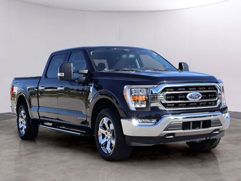 Used 2021 Ford F150 XLT w/ Equipment Group 302A High AWD/4WD image 3