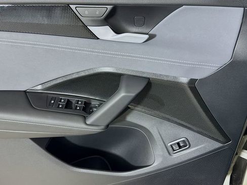 New 2026 Volkswagen Tiguan SE R-Line FWD image 15