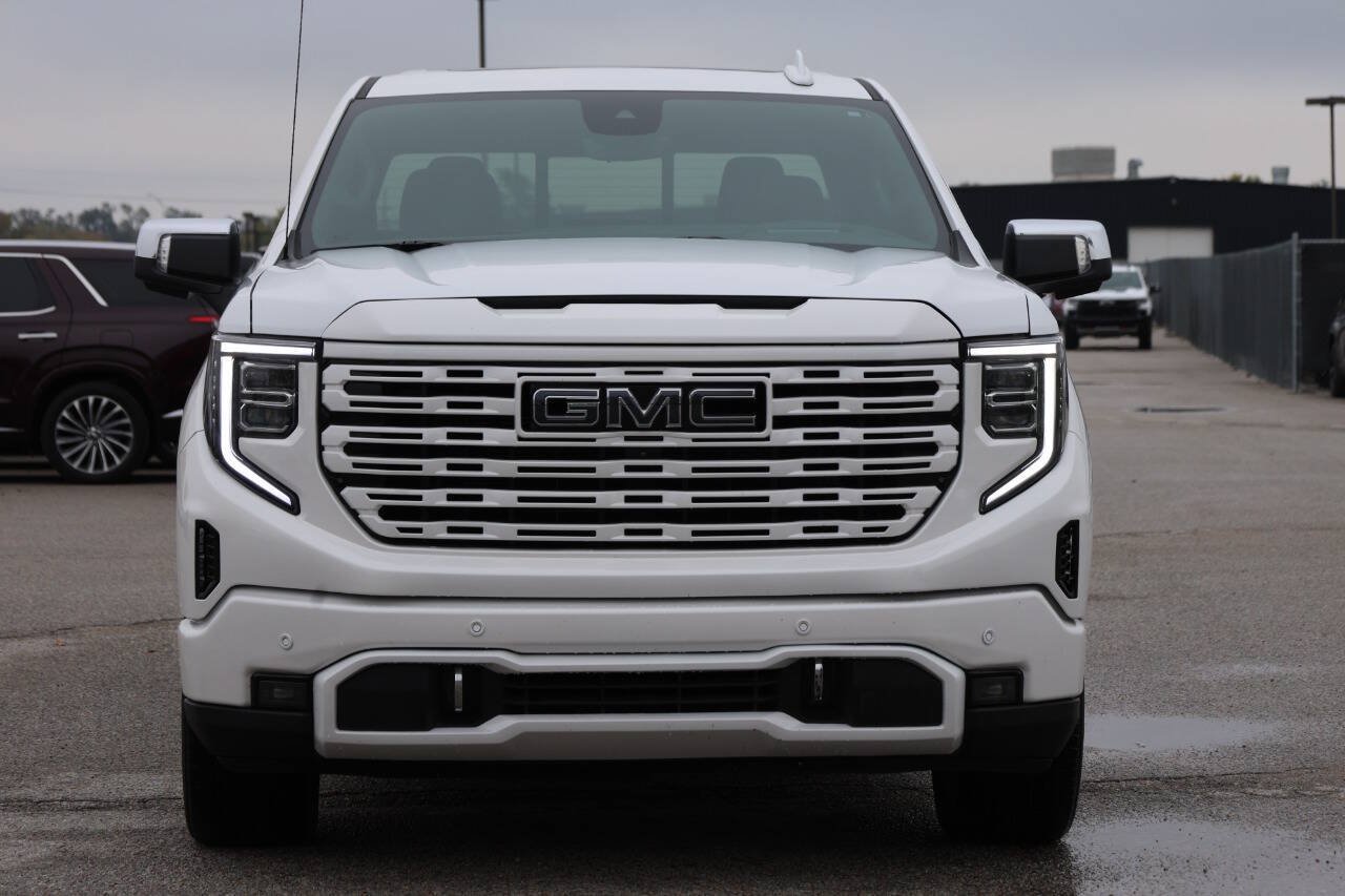 Used 2023 GMC Sierra 1500 Denali Ultimate AWD/4WD image 2