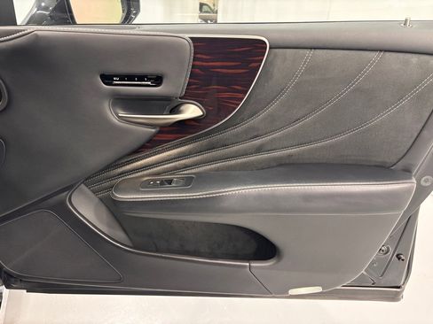Used 2018 Lexus LS 500 AWD image 20