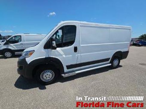 Used 2025 RAM ProMaster 2500 w/ U-Haul Equipment Group FWD image 1