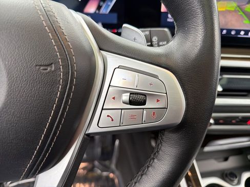 Used 2024 BMW X7 xDrive40i w/ Executive Package image 15