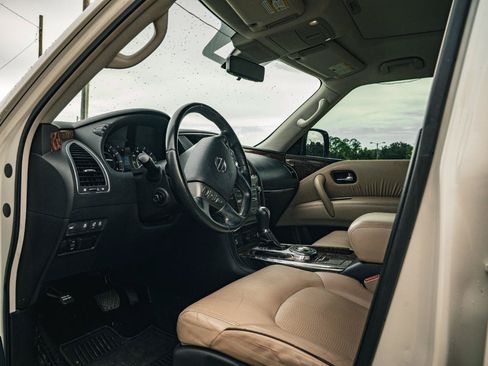 Used 2020 Nissan Armada Platinum w/ Captain's Chairs Package RWD image 21