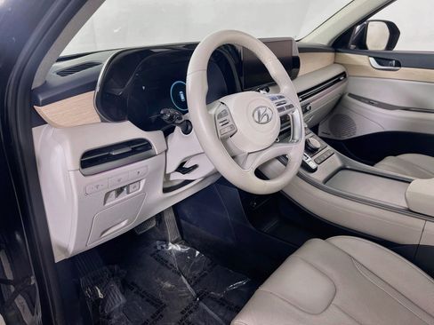Used 2024 Hyundai Palisade Limited image 9