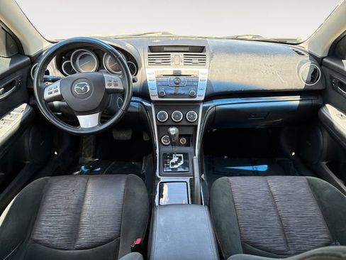 Used 2009 MAZDA MAZDA6 i Touring w/ Moonroof & Bose Pkg FWD image 10