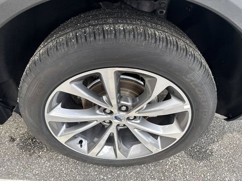 Used 2025 Ford Explorer Platinum w/ Ultimate Package image 18