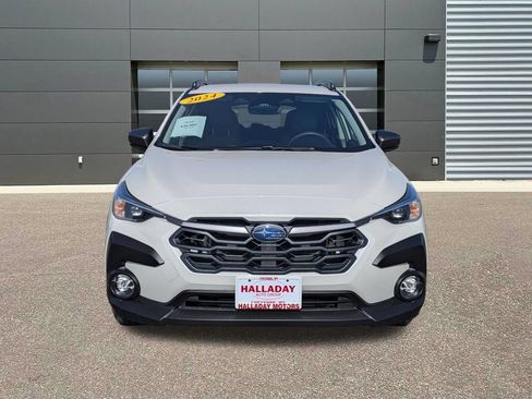Used 2024 Subaru Crosstrek 2.0i Premium AWD/4WD image 2
