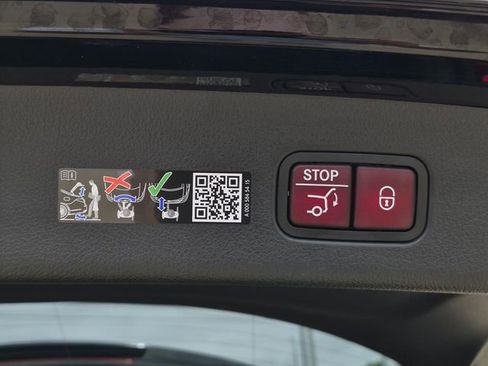 Certified 2026 Mercedes-Benz GLC 300 image 10